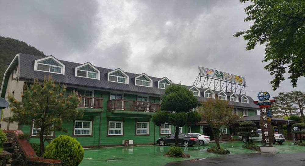 Camp Jirisan Parkview Hotell Gurye Eksteriør bilde